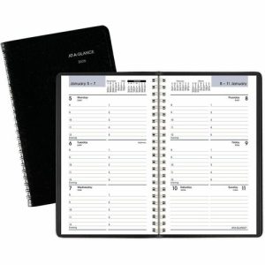 AT-A-GLANCE  Weekly Appt Book,12 Months Jan-Dec, 4-7/8"x8", BK